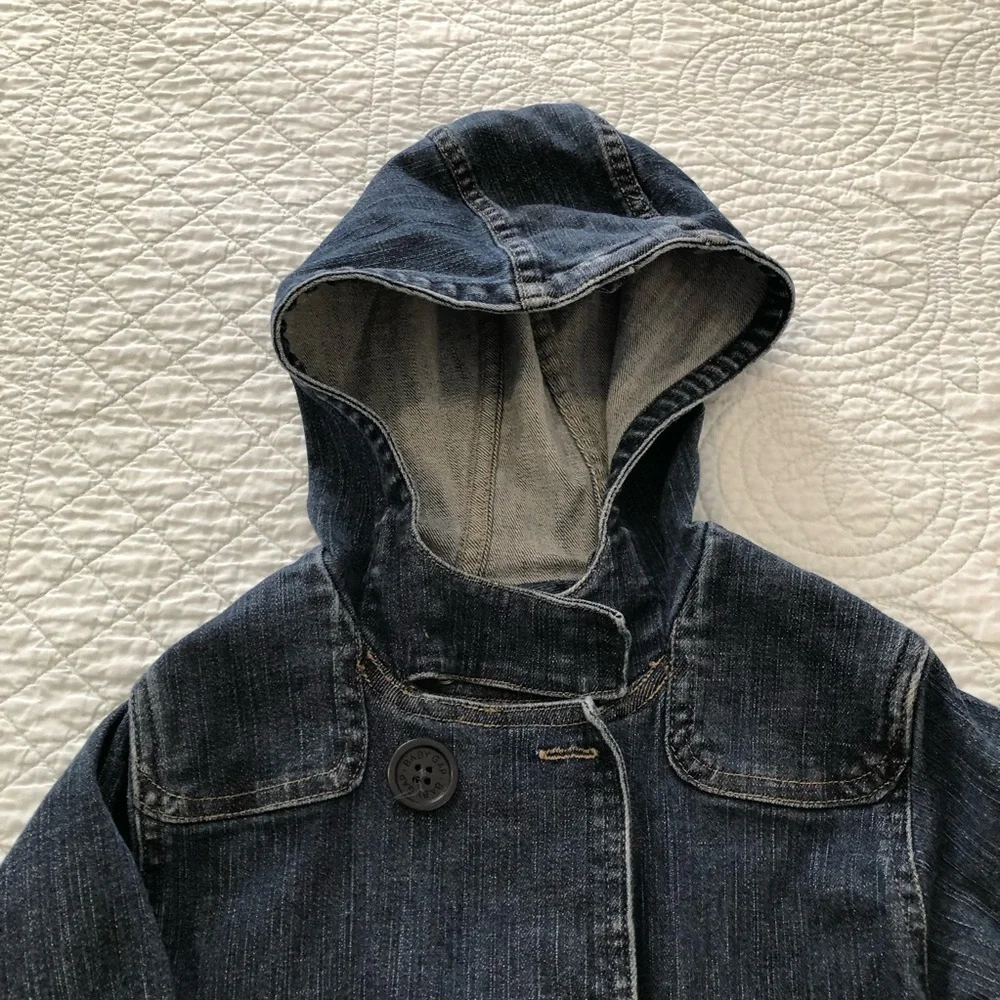 Vintage Baby Gap hooded denim barn jacket. Size 4.